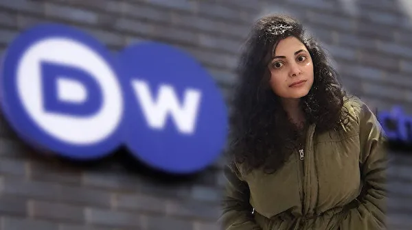 sen-misin-avrupayi-elestiren-ikiyuzlu-deutsche-welle-1644483635528.jpg Sen misin Avrupa'yı eleştiren! Deutsche Welle gazeteciyi anında kovdu...