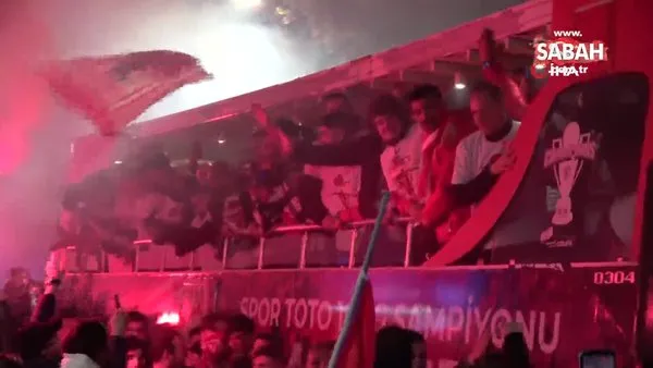 Şampiyon Samsunspor’dan otobüsle şehir turu | Video