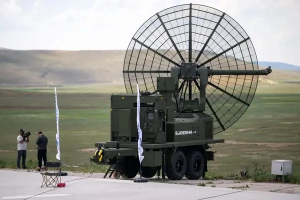 iha-tehditlerine-karsi-yeni-nesil-savunma-dronedef-sahaya-cikti-hedefi-saniyeler-icinde-yok-etti-1780741007314.jpg