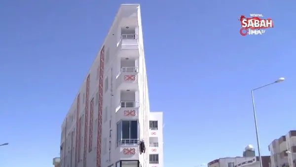 Mardin'de görenleri şaşkına çeviren bina kamerada | Video