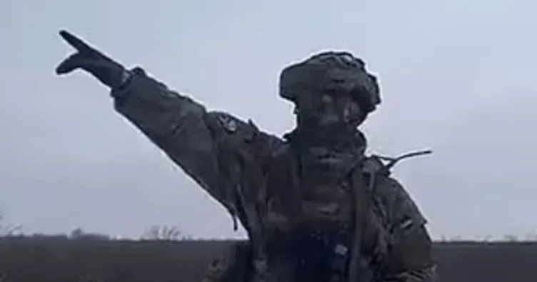 Rusya’ya ‘Korkmuyoruz’ mesajı! Ukraynalı asker sınırda böyle dans etti