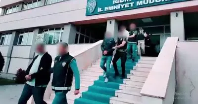 Sahte evrakla düzensiz göçmen kaçakçılığı yapan 2 zanlı tutuklandı #igdir