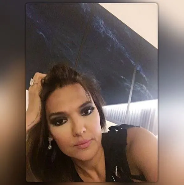 Demet Akalin Parmaginda 3 Milyon Tl Tasiyor Fotohaber Magazin