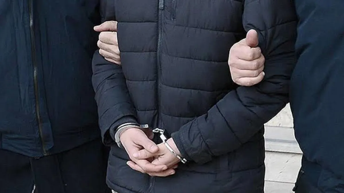 Ankara’da “NARKOGÜÇ” operasyonu! 10 bin adet ecstasy ele geçirildi: 2 şüpheli gözaltına alındı Ankara’da “NARKOGÜÇ” operasyonu! 10 bin adet ecstasy ele geçirildi: 2 şüpheli gözaltına alındı