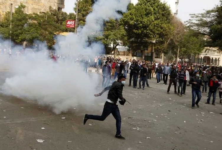 Mısır çalkalanmaya devam ediyor