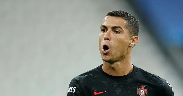 Corona virüsü testi pozitif çıkan Cristiano Ronaldo özel uçakla Torino’ya gitti!