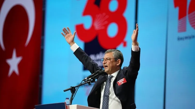 CHP’de ‘temizliğe’ giden kirli yol: Kılıçdaroğlu’nun pozisyonu postmodern bir trajedi