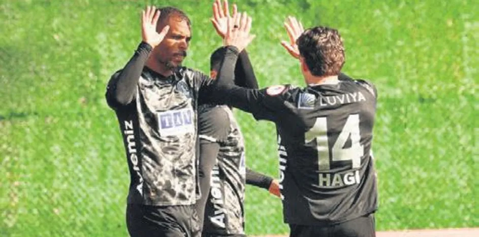 Alanyaspor, Boluspor'u 4-0 Yenerek Ziraat Türkiye Kupası'nda Grubunda Liderliğe Yükseldi