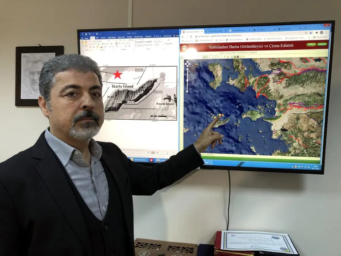izmir-icin-korkutan-deprem-uyarisi-prof-hasan-sozbilir-beklenen-buyuklugu-acikladi-1638264696939.jpg