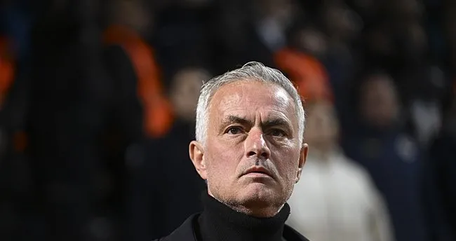 Eyüpspor maçı sonrası Mourinho'dan sert sözler: "Böylesini hiç görmedim"