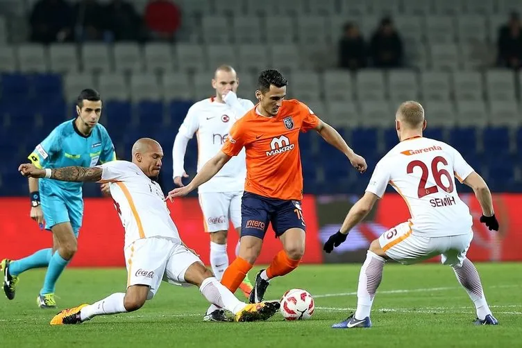 Medipol Başakşehir-Galatasaray maçından kareler