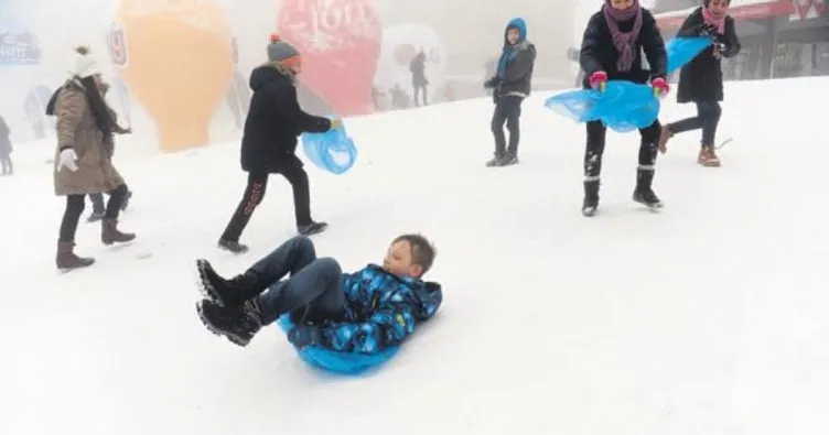 Uludağ’da poşet ski