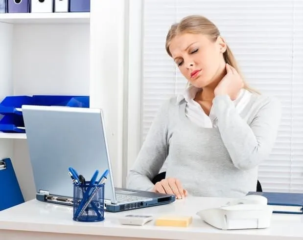 Boyun ağrısını önlemenin 10 yolu