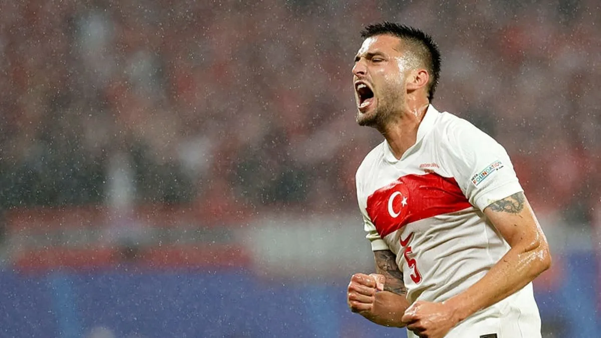 Trabzonspor, Okay Yokuşlu'yu kadrosuna katıyor