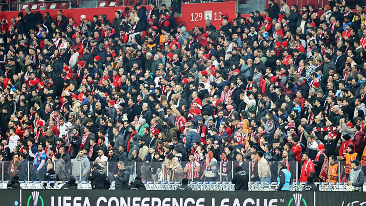 Samsunspor harekete geçti! 137 kişi hakkında hukuki işlem başlatacak Samsunspor harekete geçti! 137 kişi hakkında hukuki işlem başlatacak