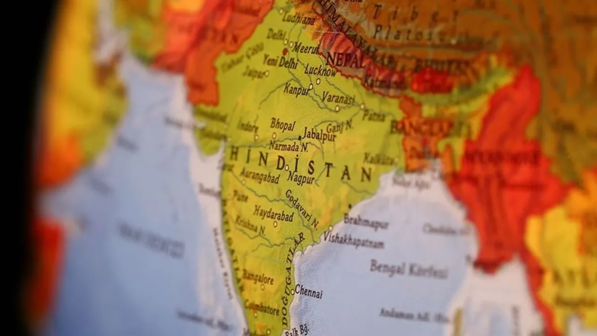 Hindistan’da vahşet! “Cadı” diye suçlanan anne ve 10 aylık bebeği yakılarak öldürüldü