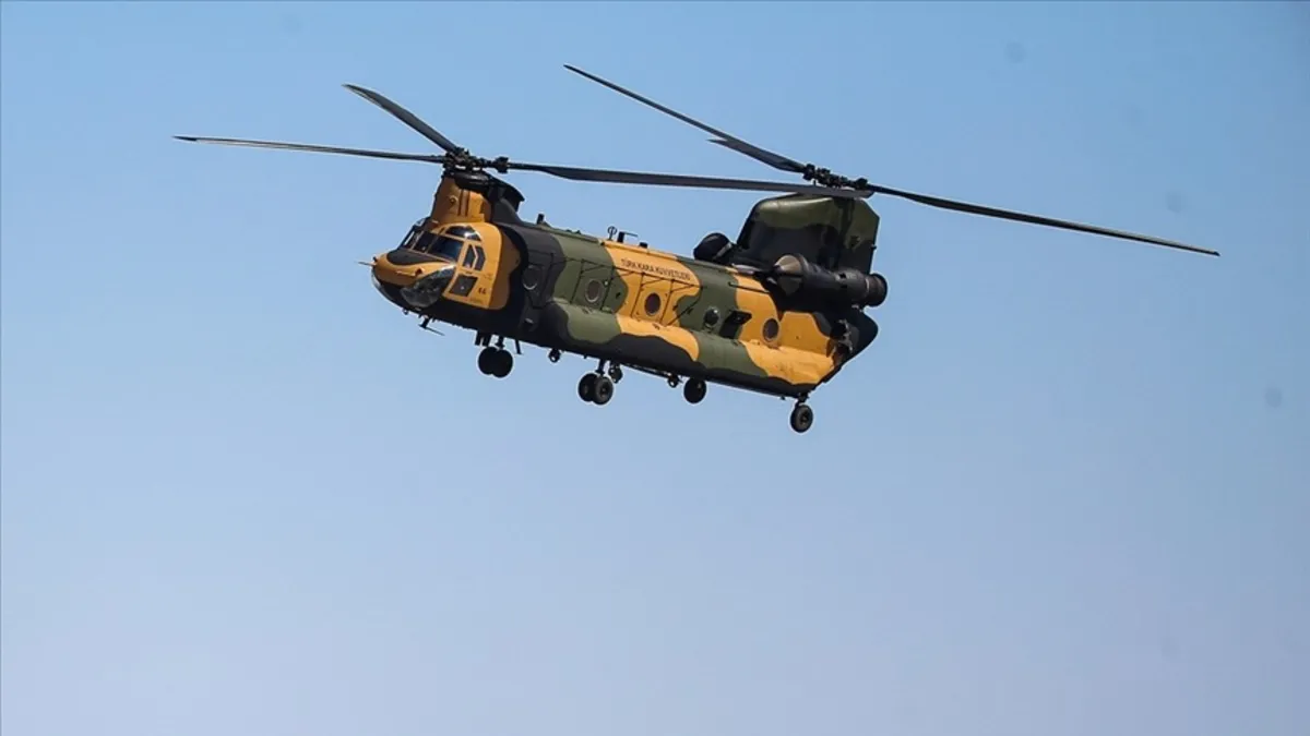 Askeri helikopter kaza kırıma uğradı