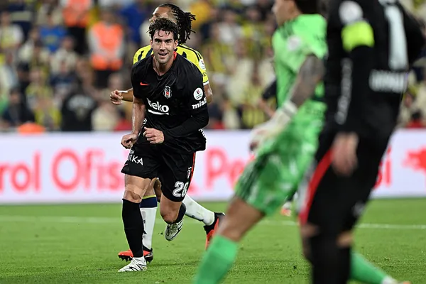besiktasta-dusan-vlahovicten-orkun-kokcuye-messi-benzetmesi-1788636403109.jpeg
