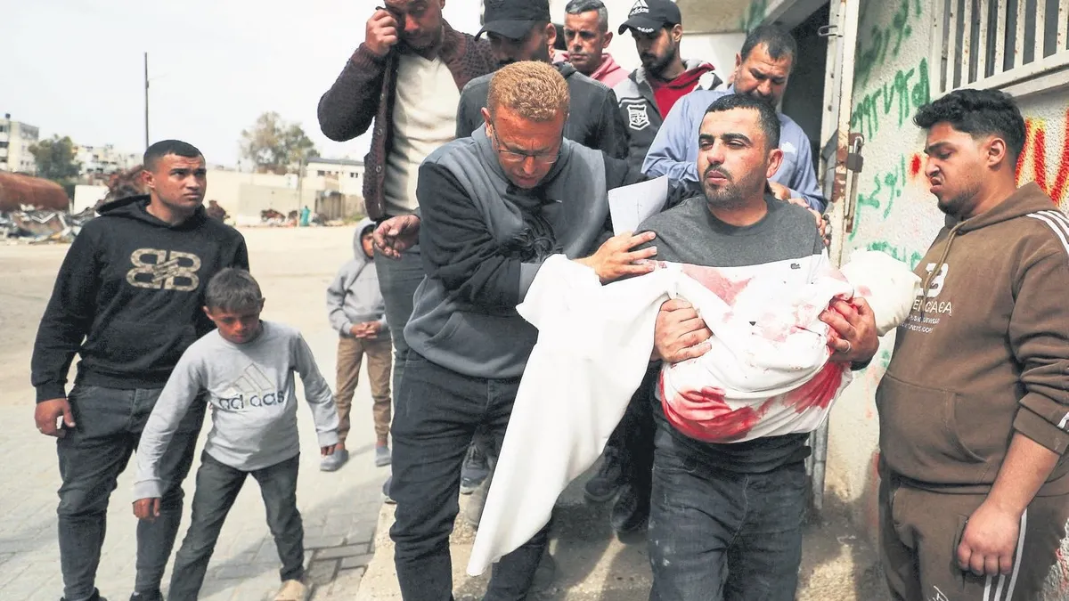 Holokost kalkanı deliniyor