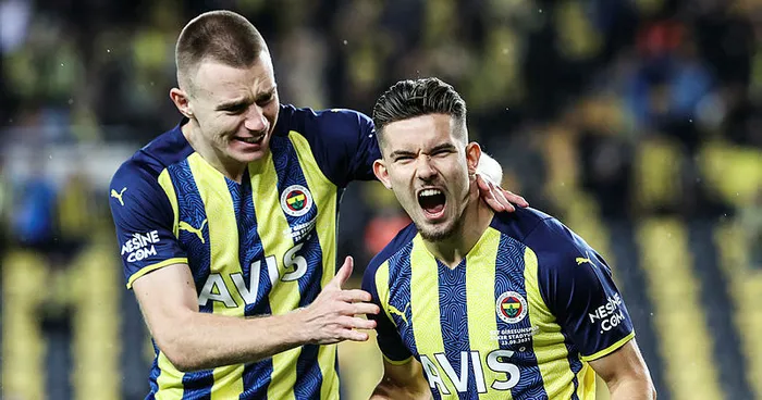 Fenerbahçe maçı canlı yayın izle ekranı: Fenerbahçe Olympiakos UEFA maçı canlı yayın şifresiz izle linki!