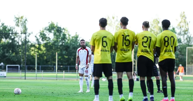 Samsunspor, AEK’i 2 golle geçti!