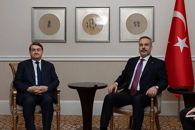 disisleri-bakani-fidan-putinin-danismanlarini-kabul-etti-1781623671081.jpeg