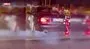 Gelin arabası yolu kapatıp lastik yaktı: Araç trafikten men edildi | Video
