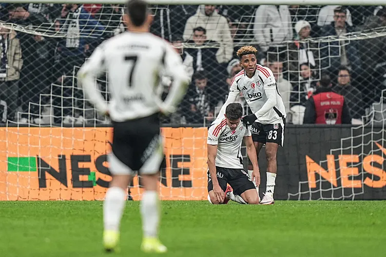 BEŞİKTAŞ’TA SON DAKİKA: Van Bronckhorst’un yerine 2 aday belirlendi