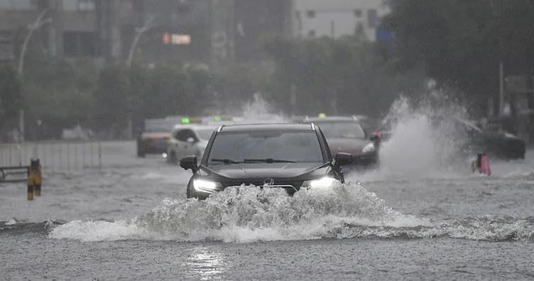 Çin sular altında: Ölü ve kayıplar var