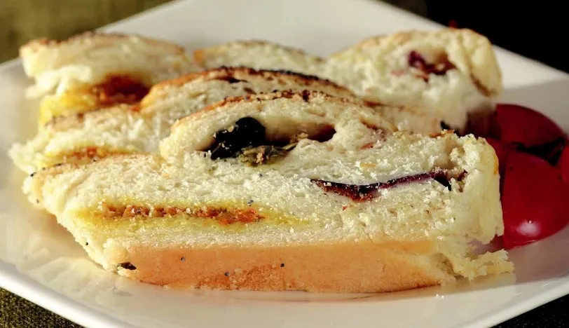 Saç Örgülü Börek