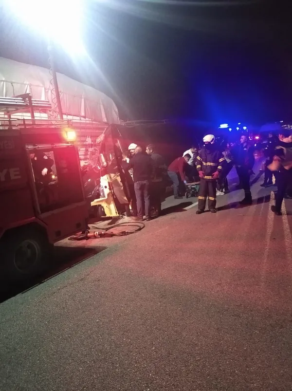 amasyadaki-trafik-kazasinda-minibus-surucu-tam-kusurlu-cikti-1669102195746.jpg