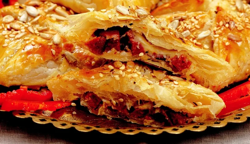 Sucuklu Kaşarlı Milföy
