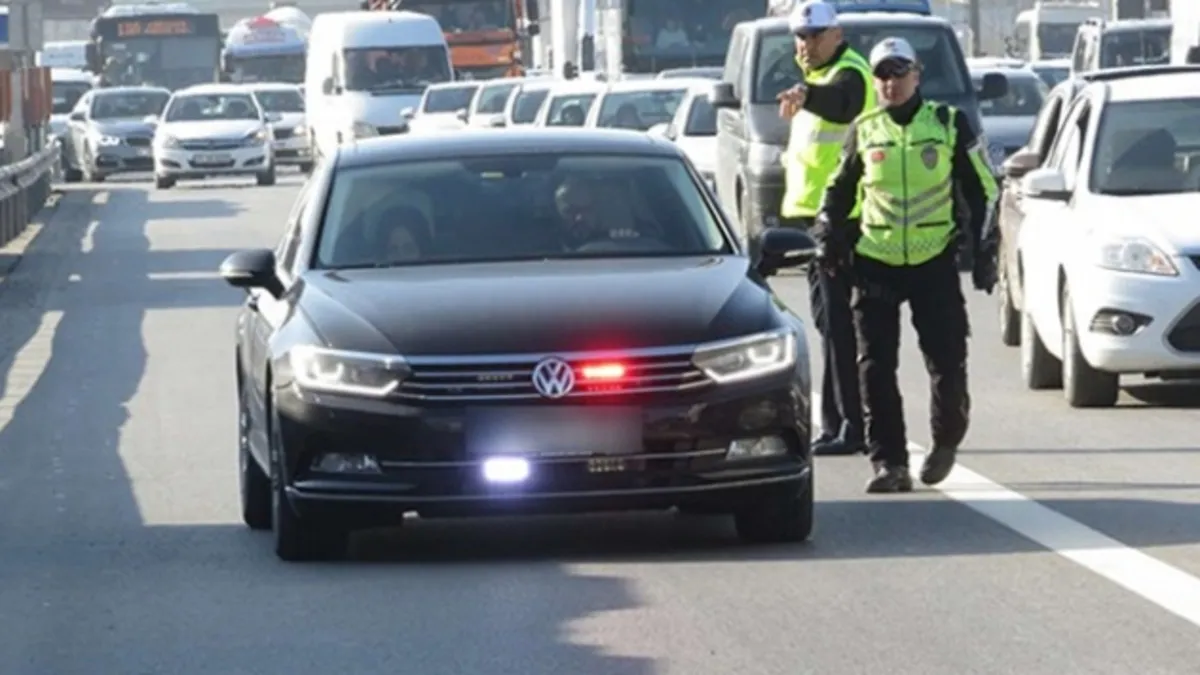 MHP’li Feti Yıldız’dan milletvekillerine 'çakarlı araç' uyarısı
