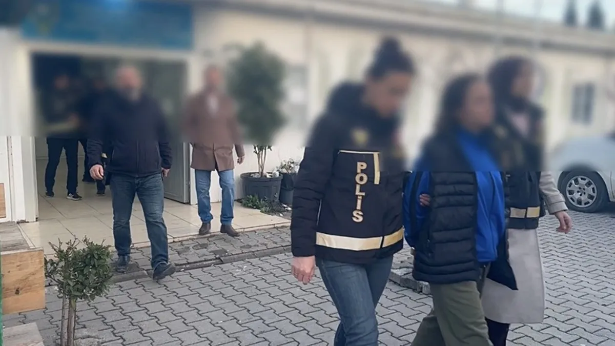 Osmaniye merkezli dolandırıcılık operasyonu: 10 tutuklama Osmaniye merkezli dolandırıcılık operasyonu: 10 tutuklama