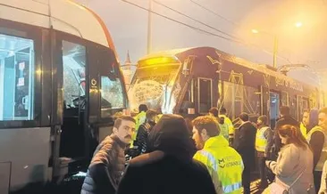 Tramvaylar kaza yaptı, seferler aksadı