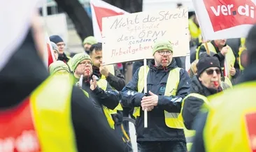 Bu kez otobüs ve tramvaylar durdu