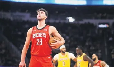 Alperen NBA’de tarih yazıyor