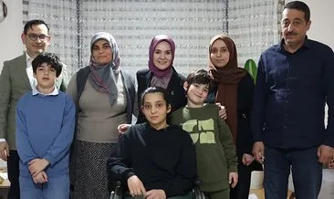Bakan Göktaş, depremzede Sınırgeç ailesinin iftar sofrasına konuk oldu #hatay