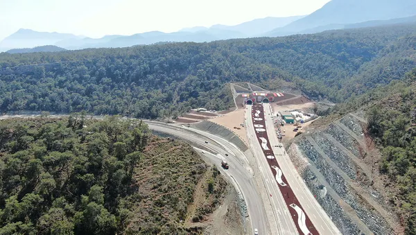 antalyayi-ege-ve-ic-anadoluya-bagliyor-100-yillik-ruya-gercek-oldu-1650252706809.jpg