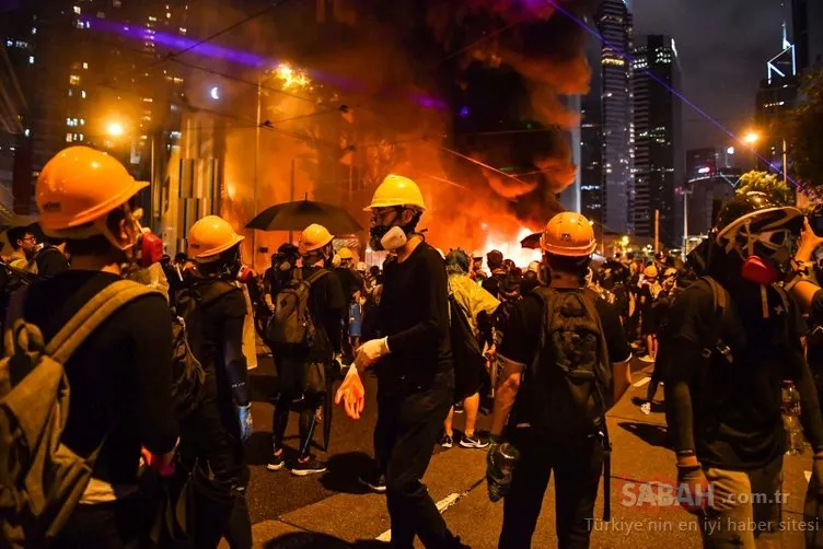 Hong Kong’da protestolar yasağa rağmen devam ediyor