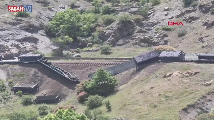 SON DAKİKA! Elazığ'da yük treni raydan çıktı | Video