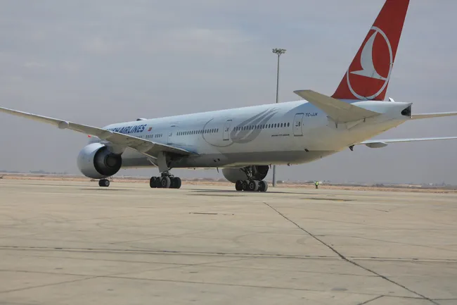 turkiye-sam-havalimanini-yenileme-calismalarina-basladi-1739698097894.jpg
