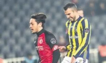 Van Persie Trabzon’a yetişiyor