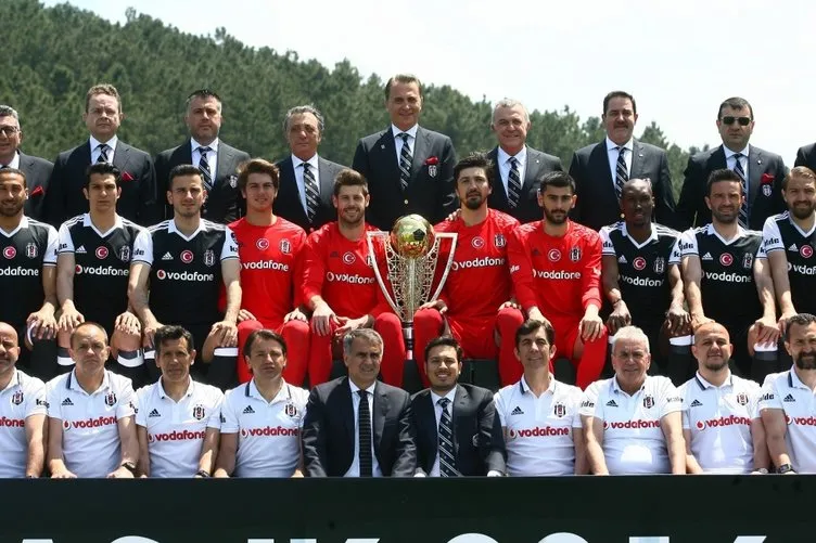 Şampiyon Beşiktaş poster çekiminde buluştu