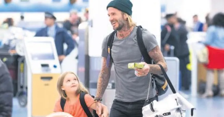 Anne-kız manikürde