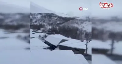 Bahçesaray’da kar yağışından dolayı 72 yerleşim yerinin yolu ulaşıma kapandı | Video