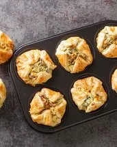 Ispanaklı muffin börek tarifi: Minik lezzet bombaları