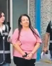 Eşini öldürüp 9 ay banyoda sakladı