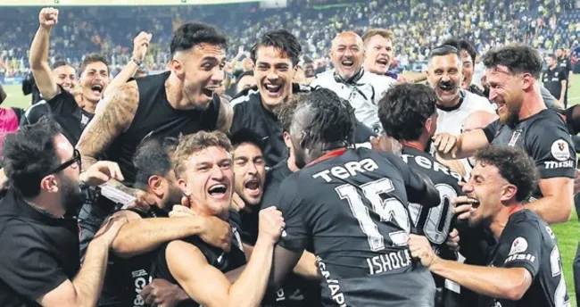 Vlahovic Avrupa’da manşetleri süsledi