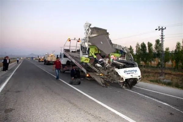 Düğün yolunda facia